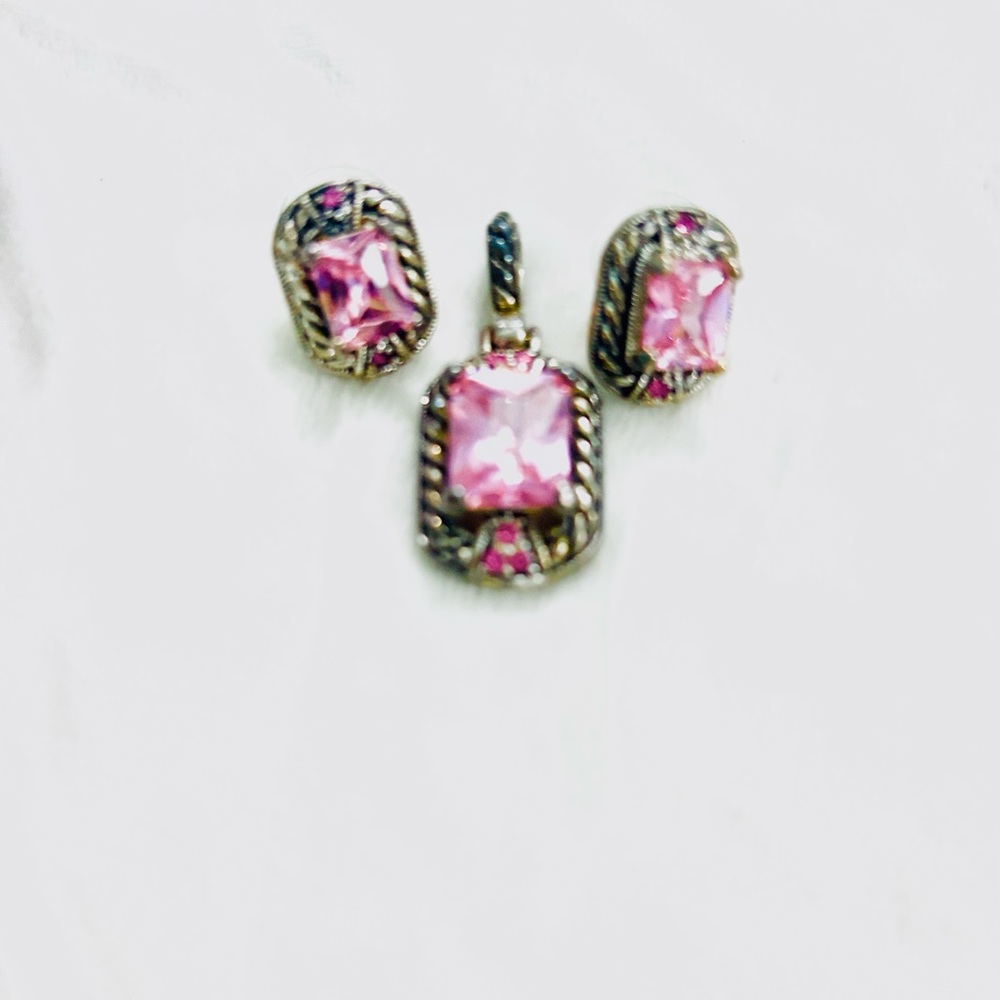NWOT- Elegant Pink Gemstone Jewelry Set